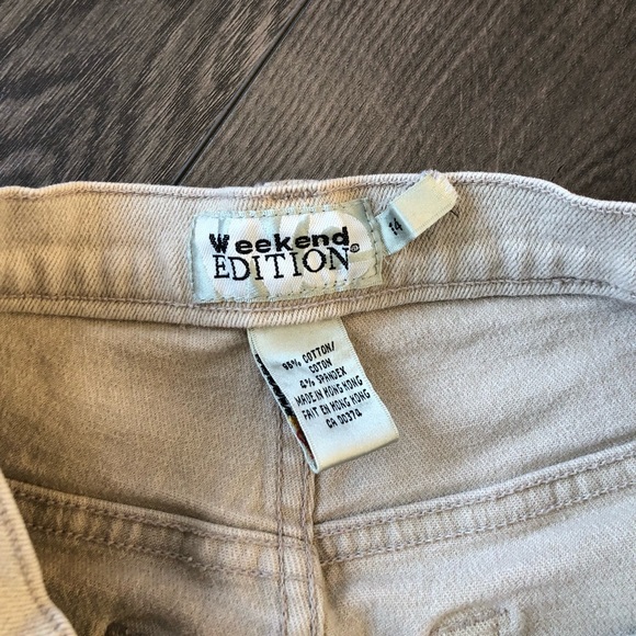 Vintage “Weekend Edition” Mom Jeans - Picture 3 of 5